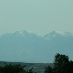 Le montagne Swartberg innevate