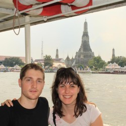 In barca al Wat Arun