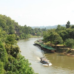 Lungo il River Kwae